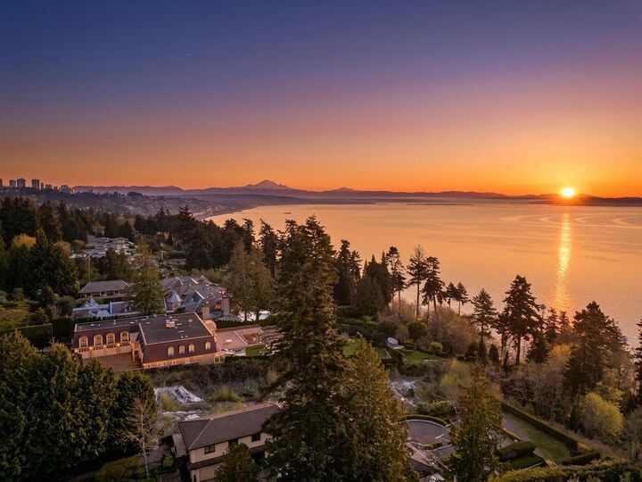 Property Photo: 13706 Marine Drive BC V4B 1A4