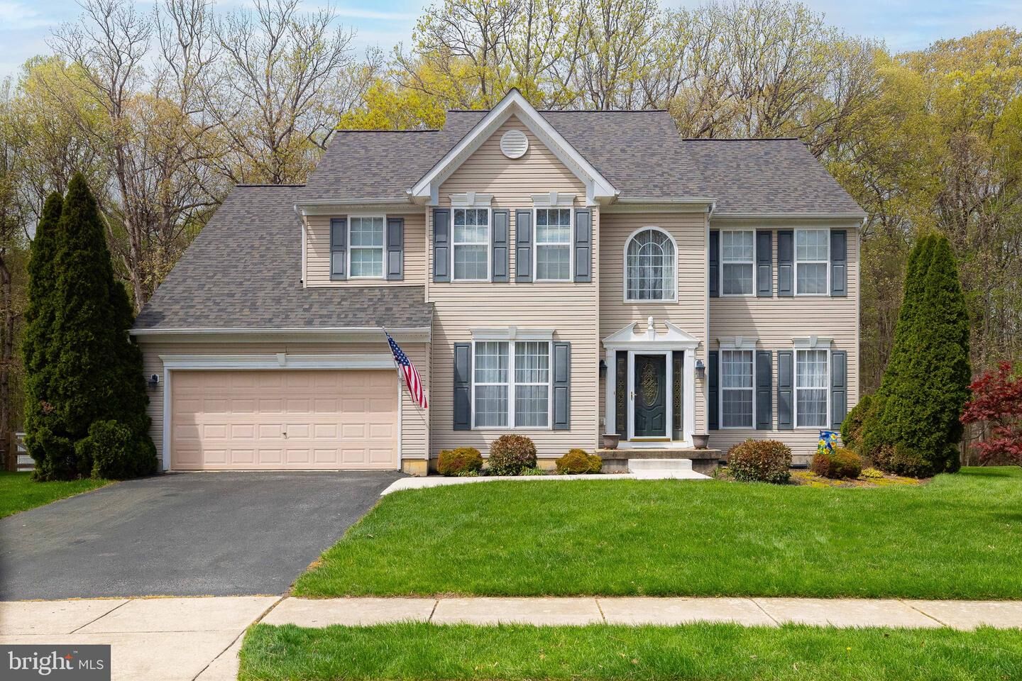 Property Photo:  104 Glencoe Court  DE 19702 