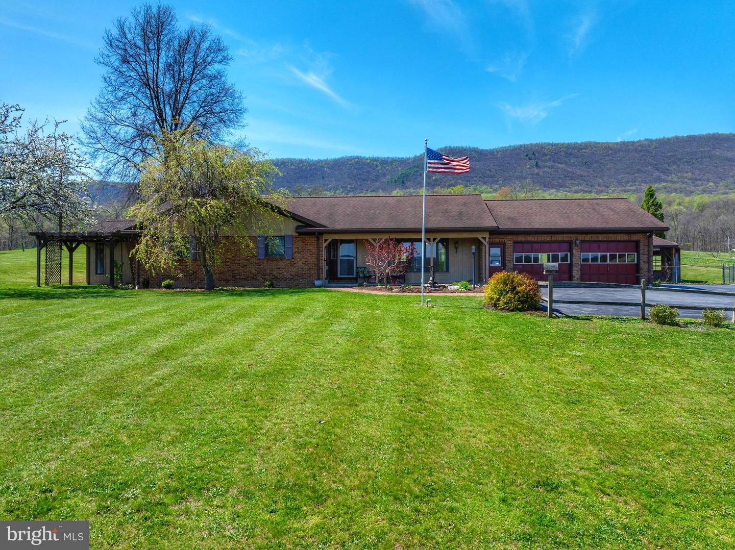 Property Photo:  2679 Raystown Road  PA 16650 