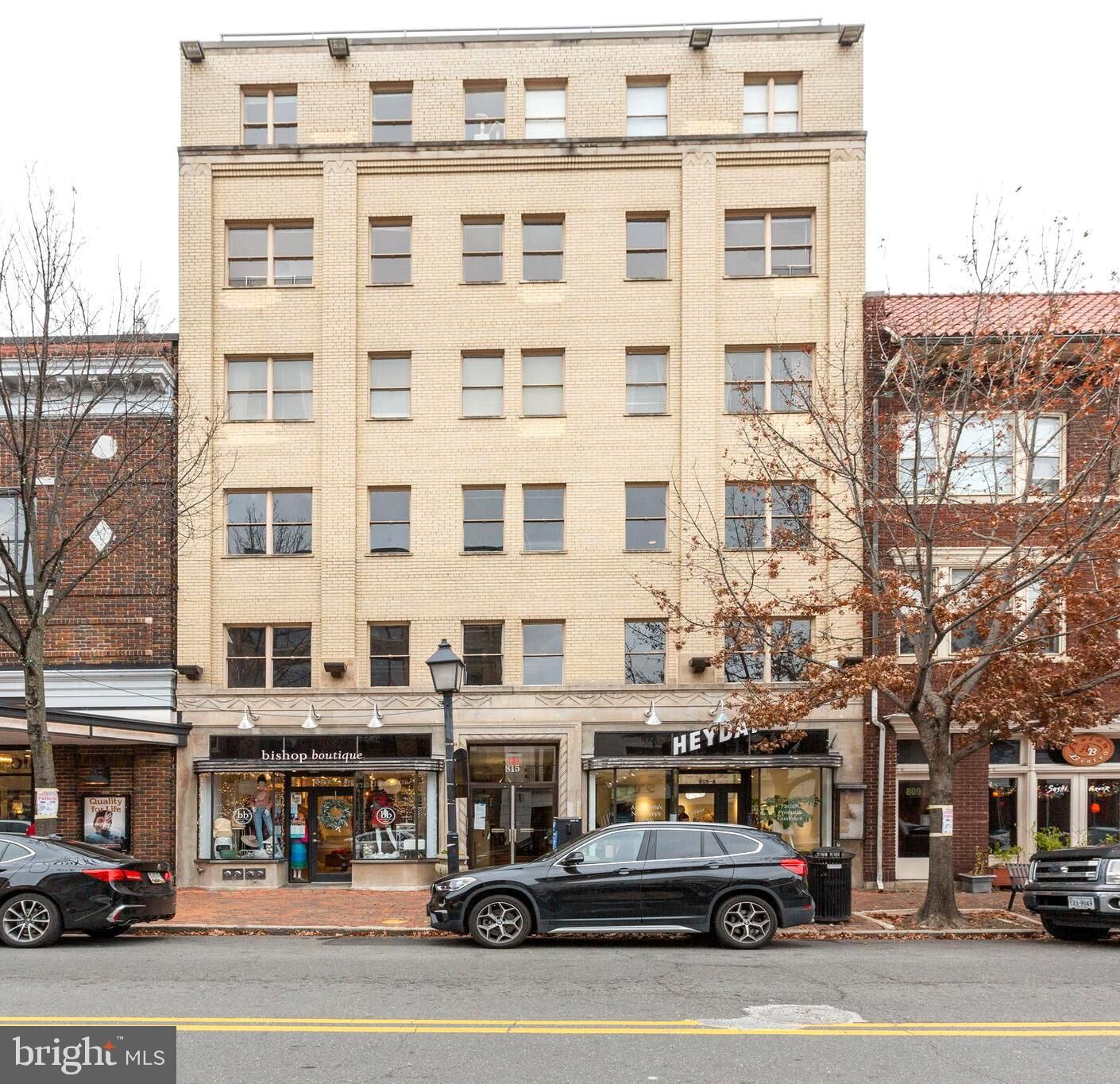 Property Photo:  815 King Street 5A  VA 22314 