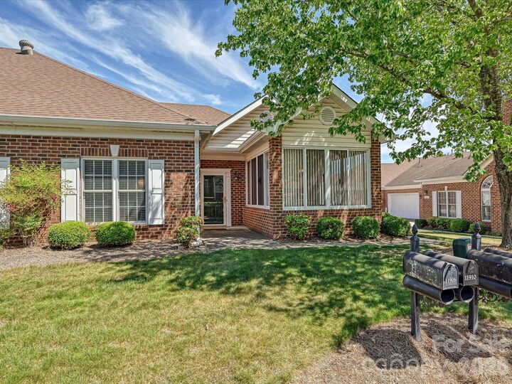 Property Photo:  8655 Windsor Ridge Drive  NC 28277 