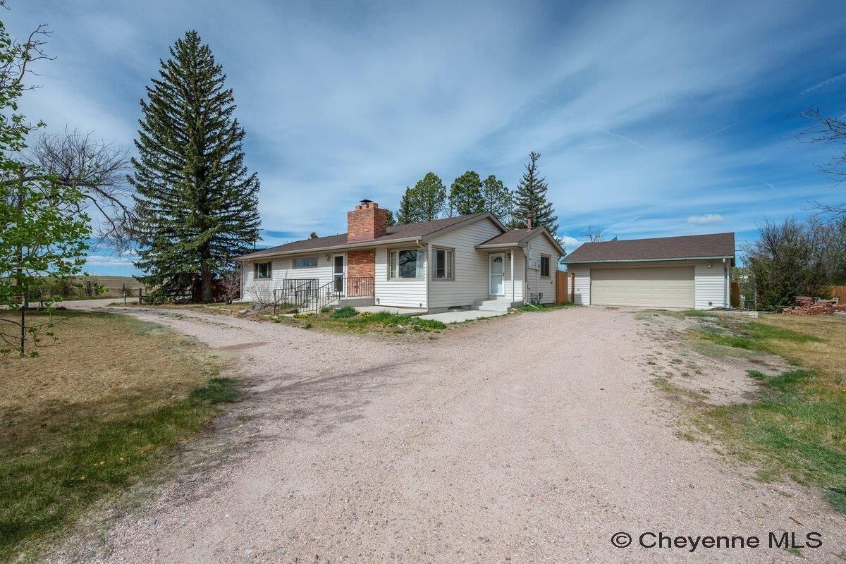 Property Photo:  2418 S Fifth Ave  WY 82007 