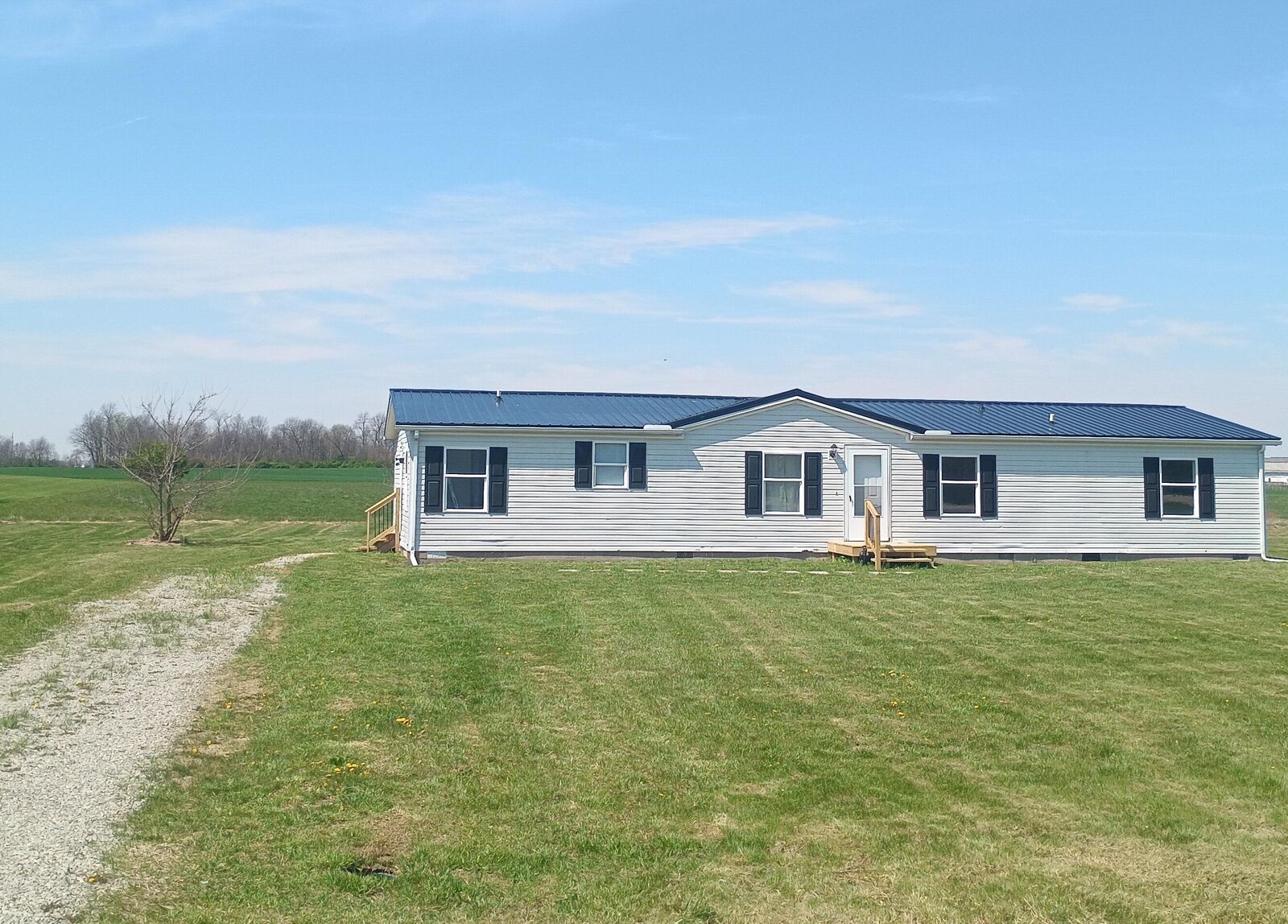 Property Photo:  4200 Camp Grove SE Road  OH 43160 