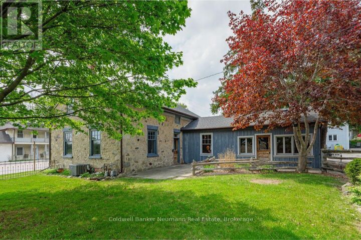 Photo de la propriété:  52 Brock Road South  ON N0B 2J0 