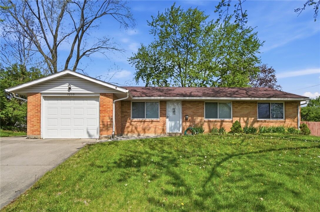 Property Photo:  7239 Sancroft Drive  OH 45424 