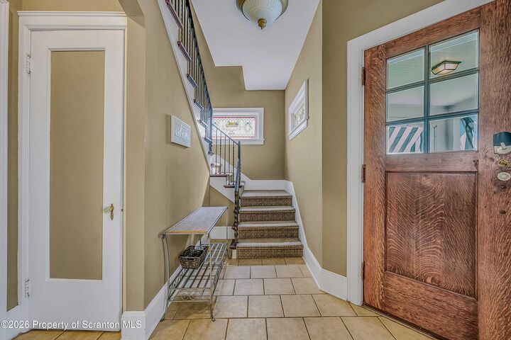 Property Photo:  903 Richmont Street  PA 18509 