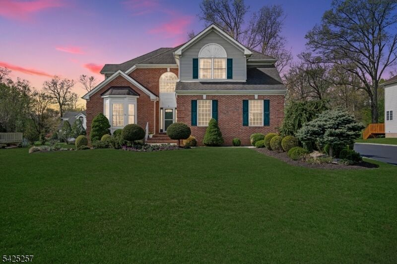 Property Photo:  5 Emmons Ct  NJ 08807 