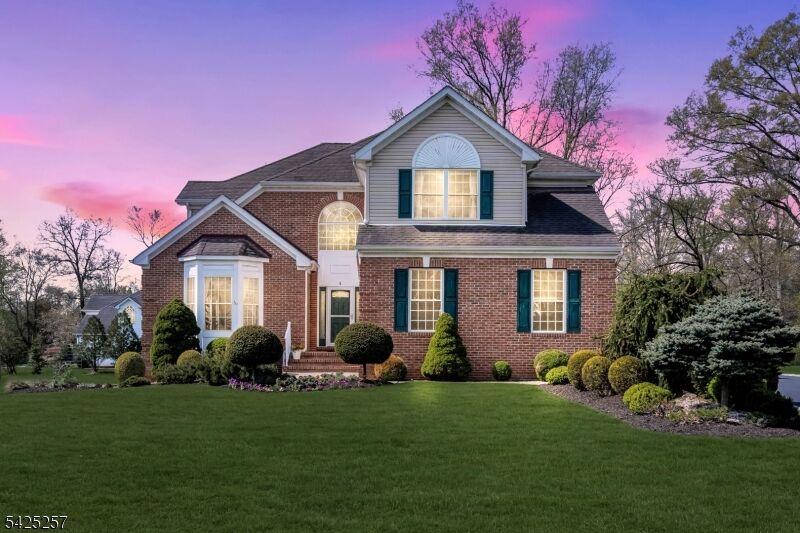 Property Photo:  5 Emmons Ct  NJ 08807 