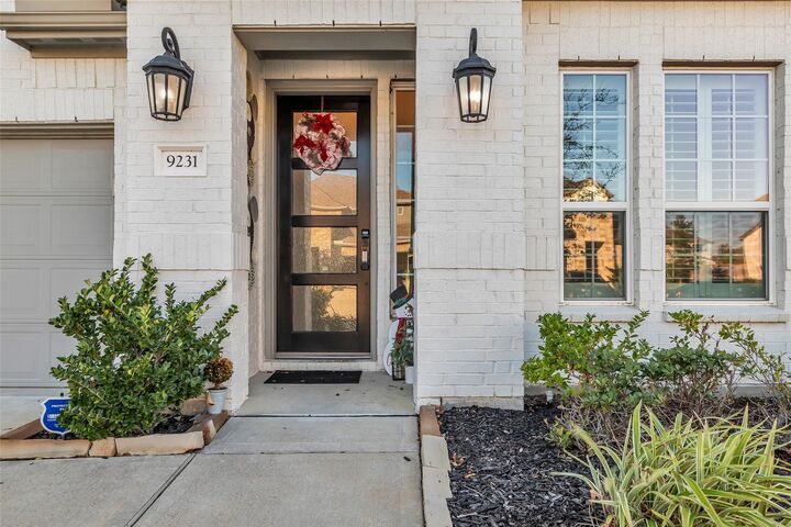 Property Photo:  9231 Browning Run Drive  TX 77433 