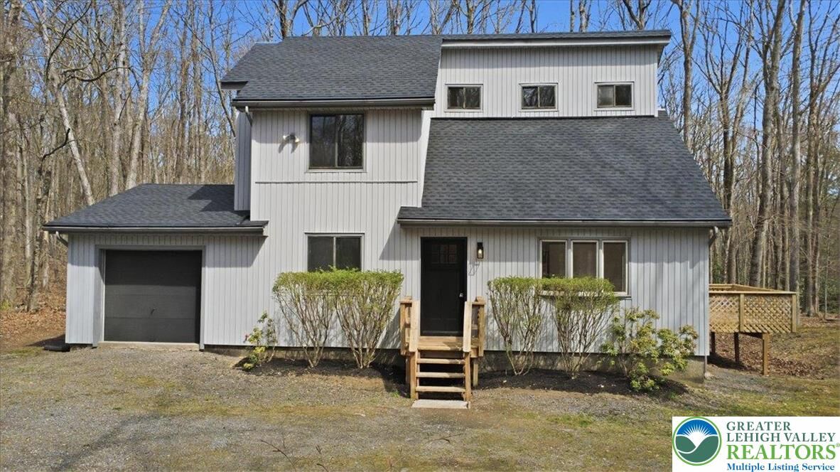 Property Photo:  186 Timberlane Drive  PA 18210 