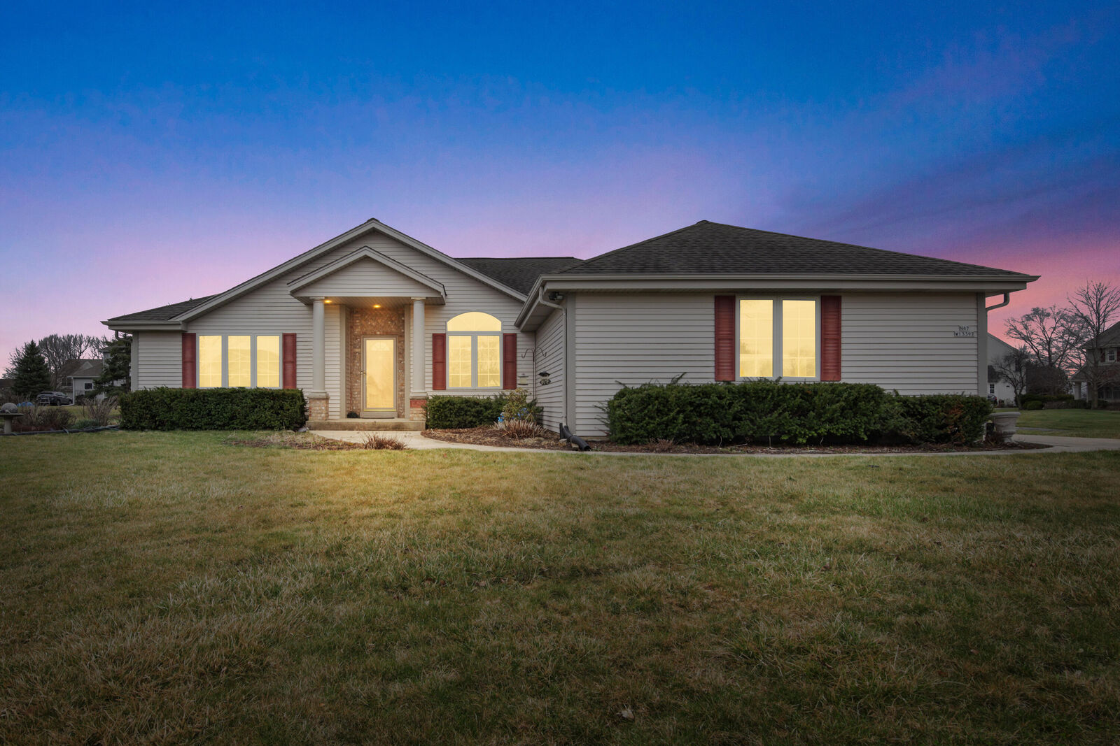 Property Photo: N67w13397 Roman Ct WI 53051