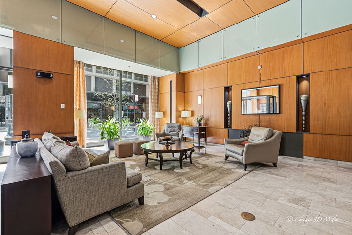 Property Photo:  208 W Washington Street 1007  IL 60606 