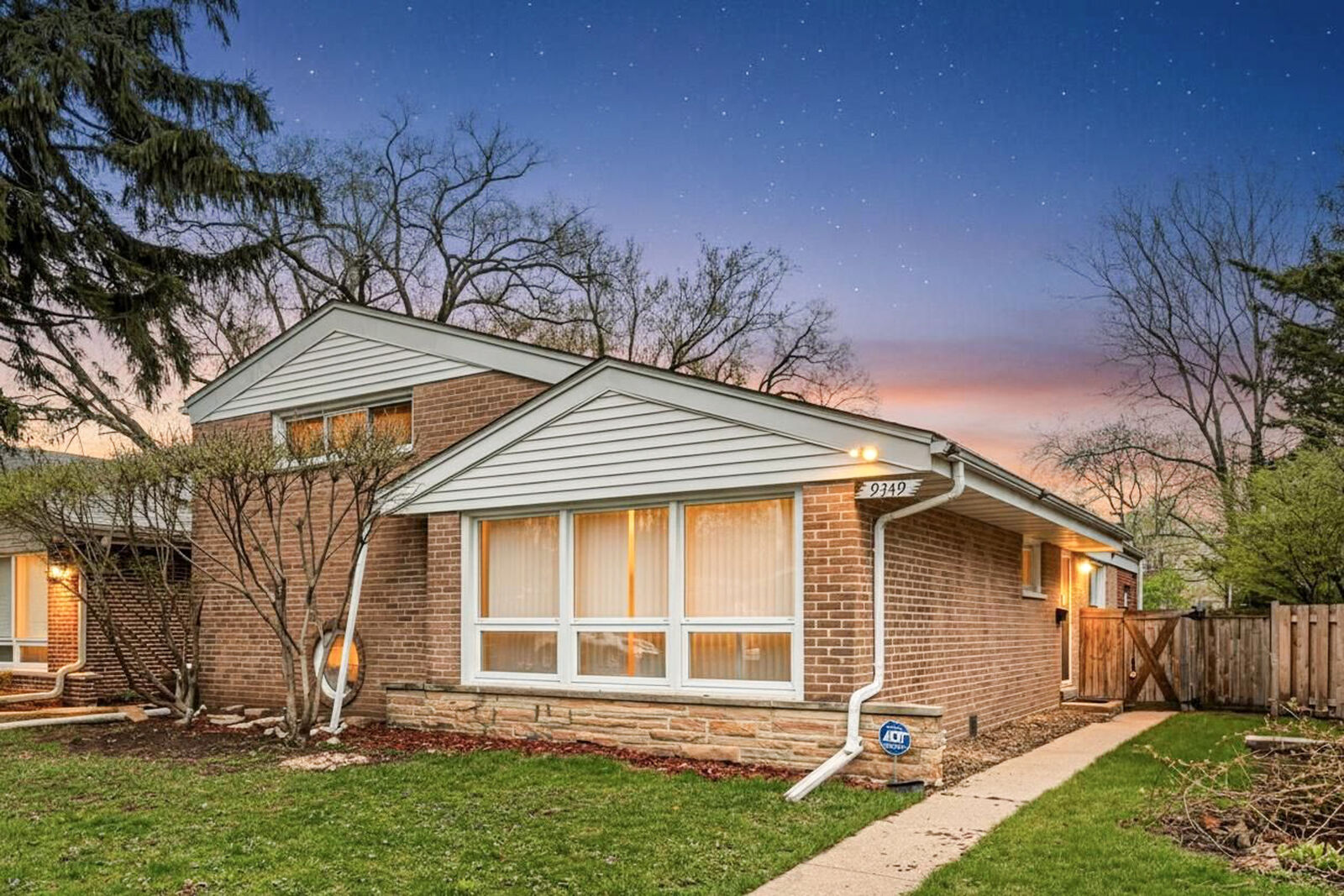 Property Photo: 9349 Morgan Avenue IL 60203