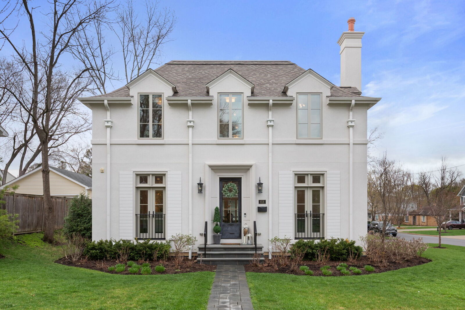 Property Photo:  618 Buckingham Place  IL 60048 