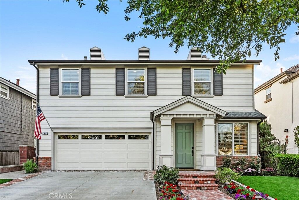 Property Photo:  6 Bainbridge  CA 92694 