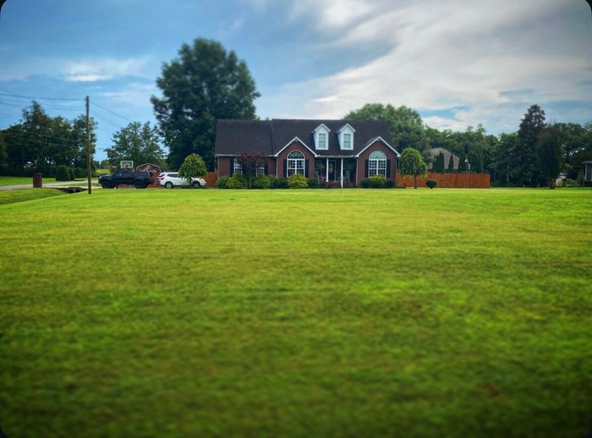 Property Photo:  105 Barvas Ln  TN 37085 