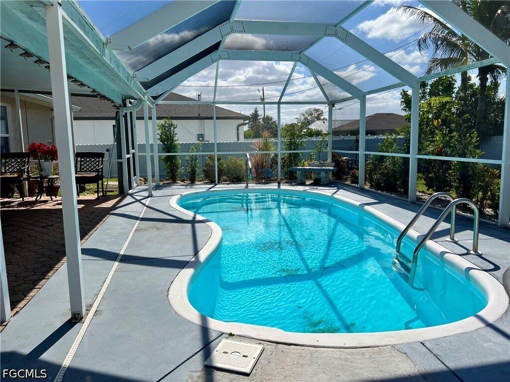 Property Photo:  702 SW 25th Street  FL 33914 