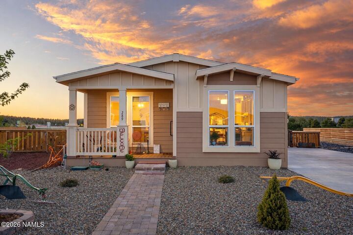Property Photo:  289 N Morse Avenue  AZ 86046 