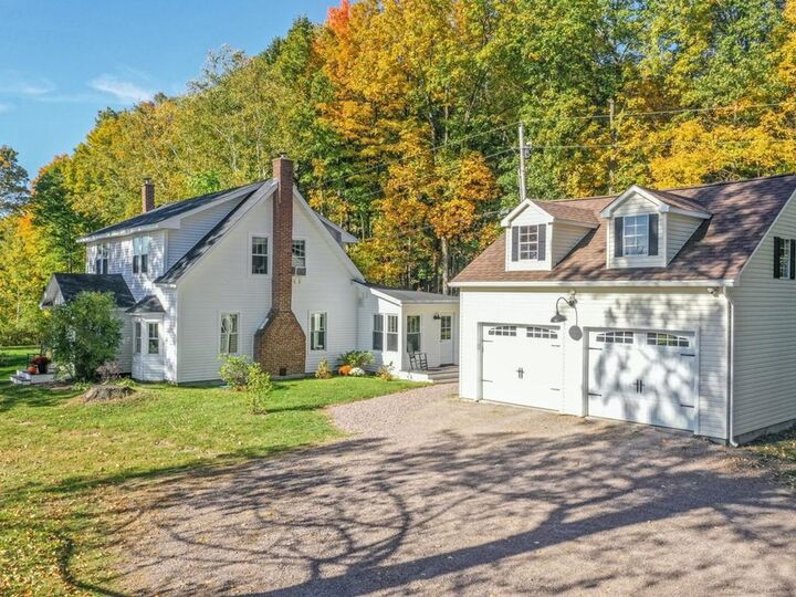 Property Photo: 1506 Oak Hill Road VT 05495