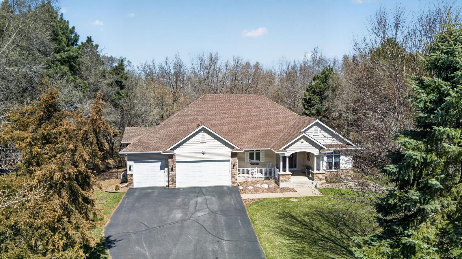 Property Photo:  2623 S Coon Creek Drive  MN 55304 