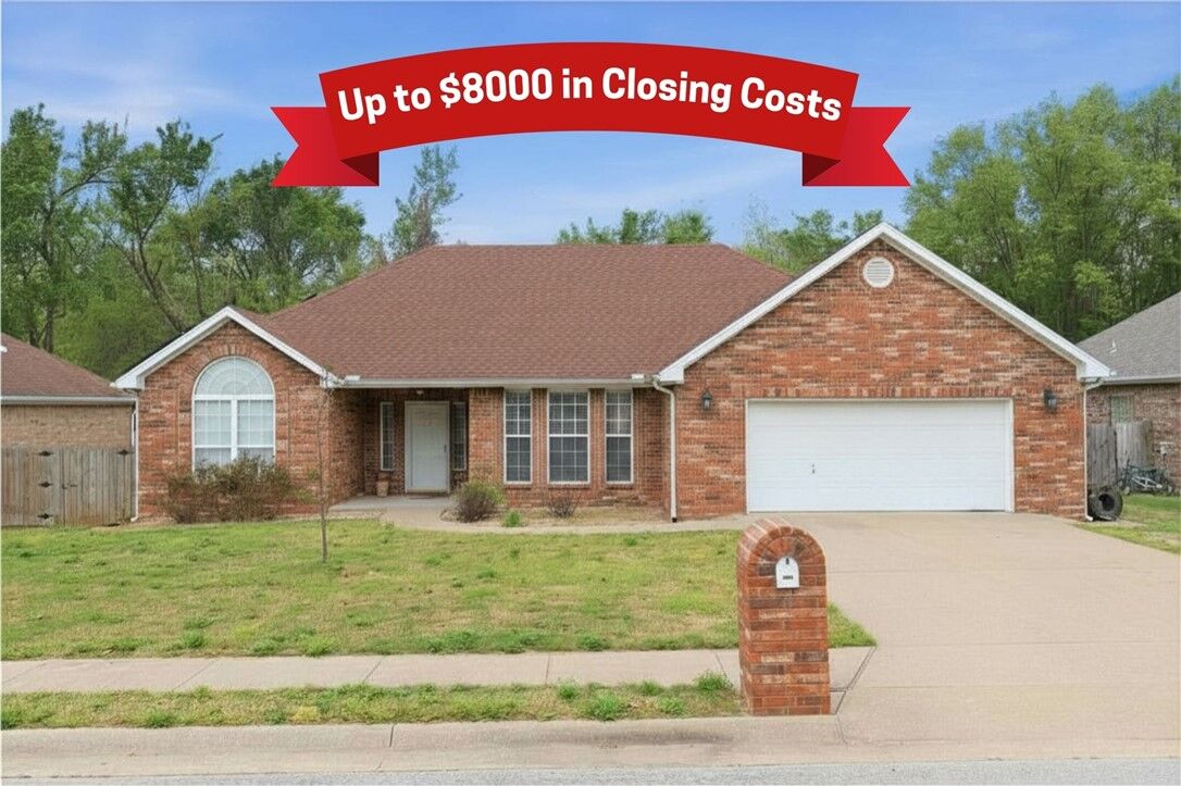 Property Photo: 1300 N Wren Drive AR 72756