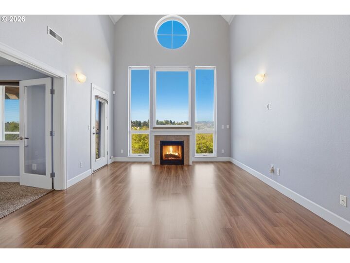 Property Photo:  520 SE Columbia River Dr 422  WA 98660 