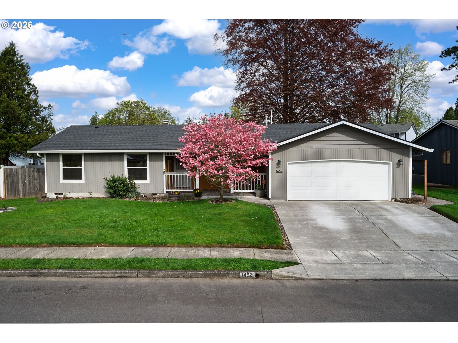 Property Photo:  1452 NE Centurion Dr  OR 97030 