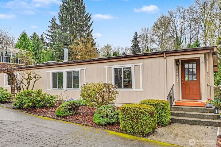 Property Photo:  17308  Woodcrest Drive NE  WA 98011 