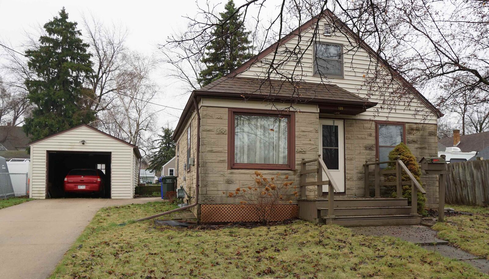 Property Photo:  109 E 11th Street  WI 54130 