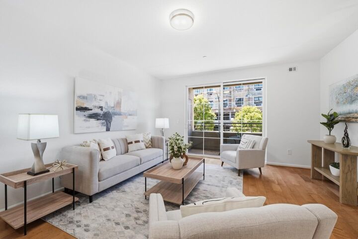 Property Photo: 1388 Broadway 285 CA 94030