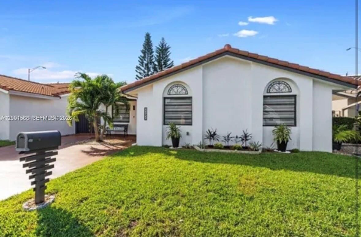 Property Photo:  11450 SW 75th Ter  FL 33173 