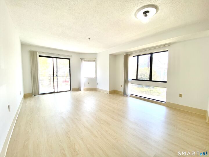 Property Photo:  1204 Whitney Avenue 208  CT 06517 