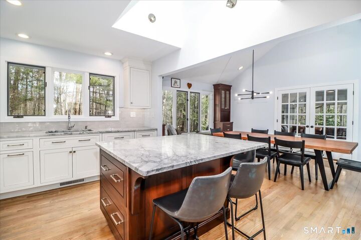 Property Photo:  17 Dresden Court West  CT 06756 