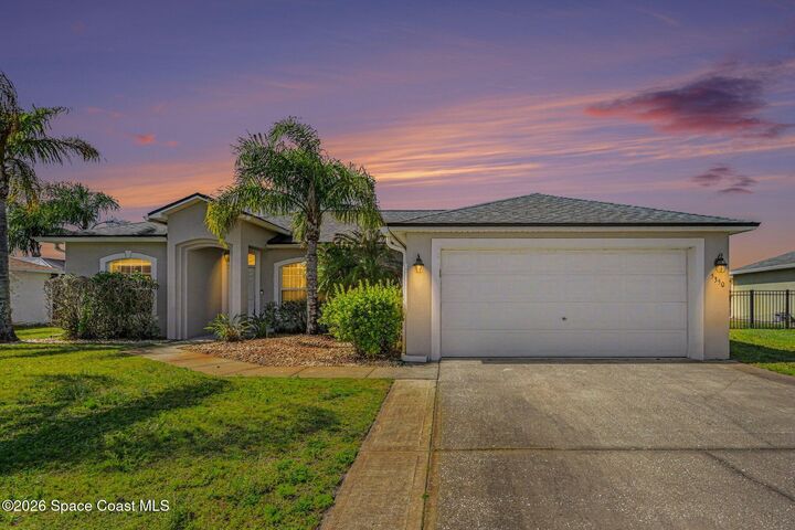 Property Photo:  5350 Cinnamon Fern Boulevard  FL 32927 