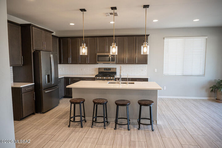 Property Photo:  12224 N Amberwood Place  AZ 85653 