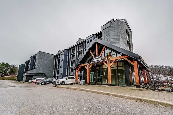 Property Photo: 80 Horseshoe Boulevard 305 ON L4M 4Y8