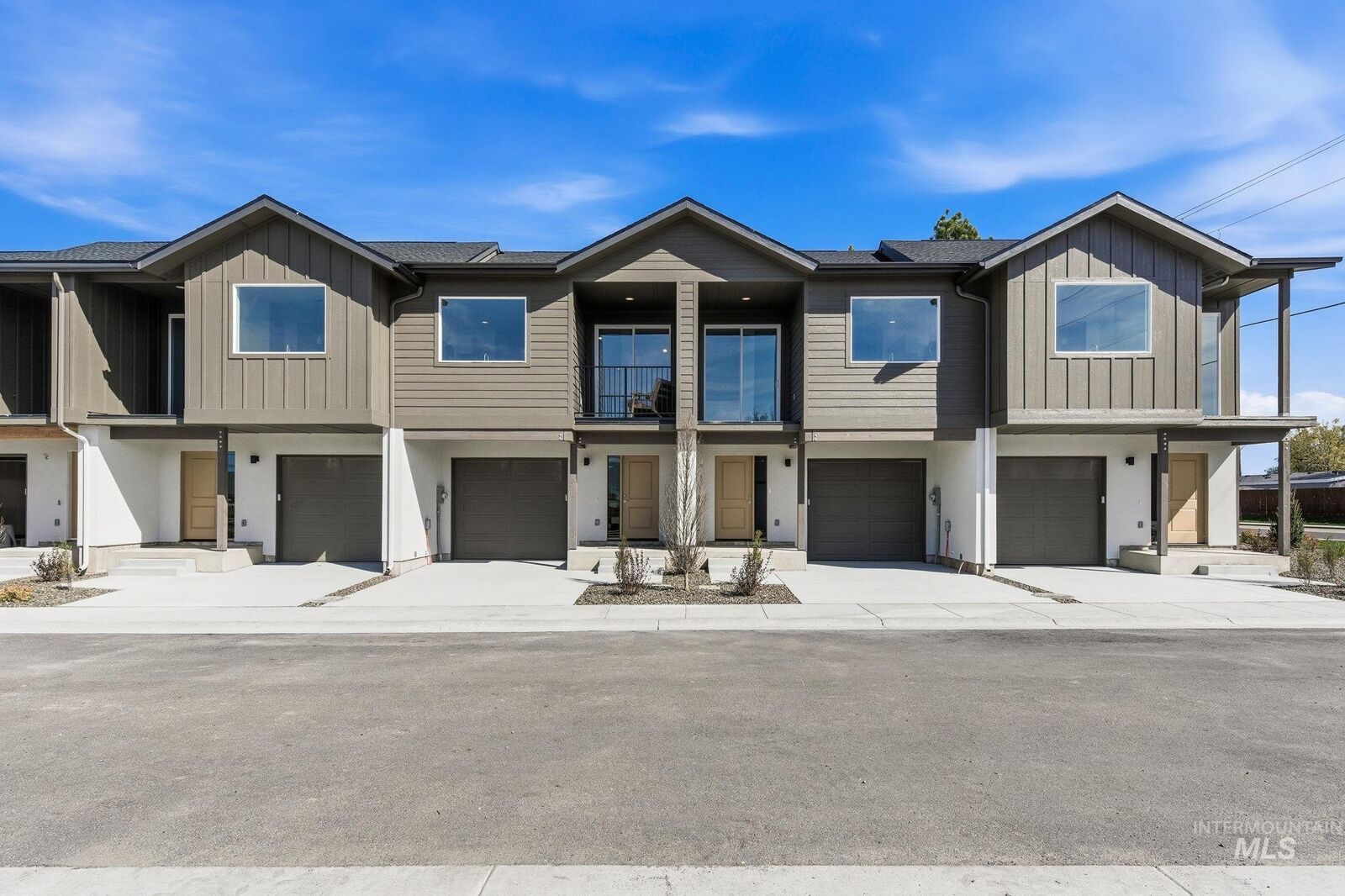 Property Photo: 522 Diamond Ln. ID 83617