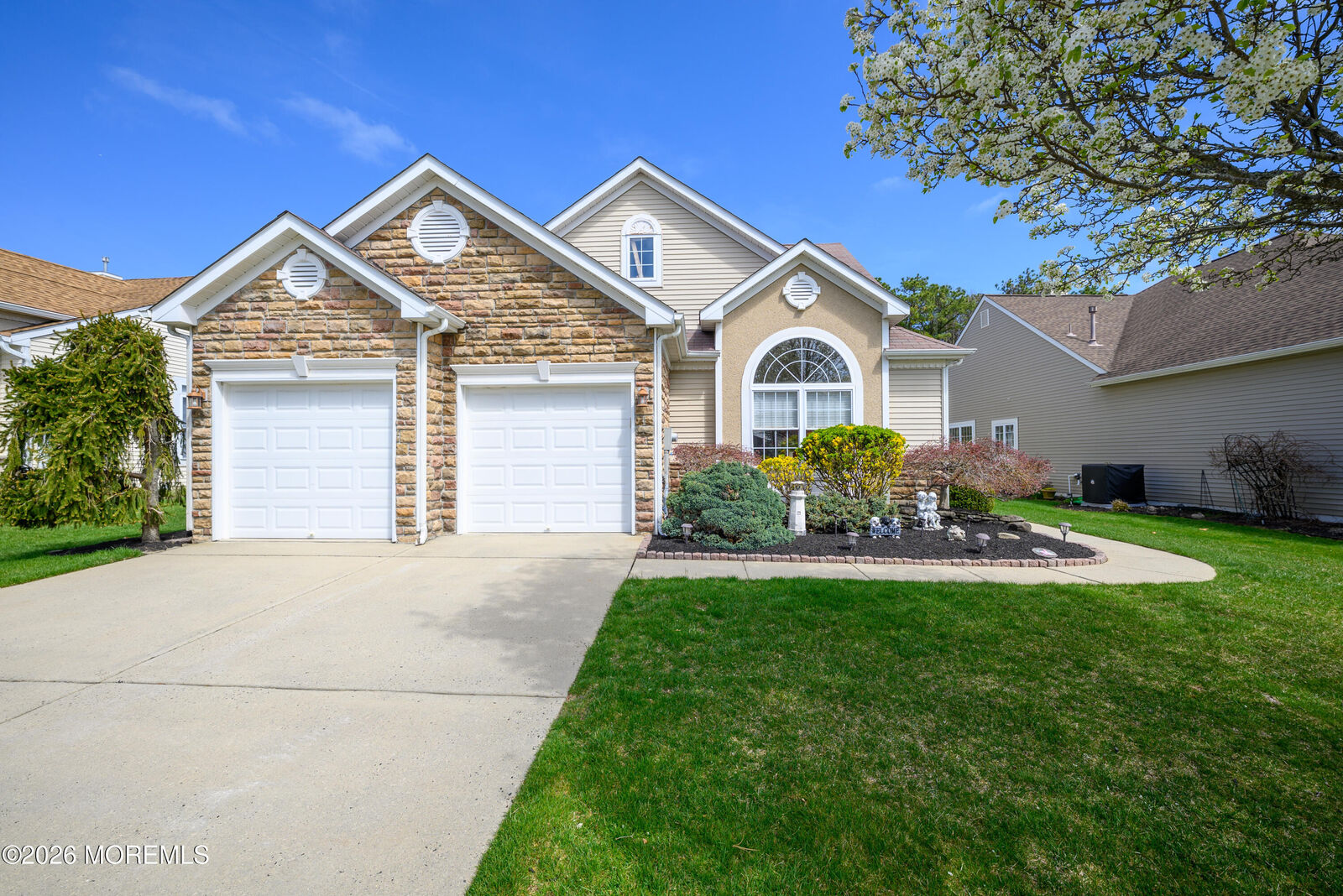 Property Photo:  81 Pancoast Road  NJ 08758 