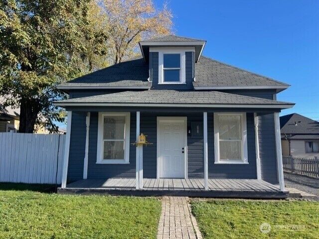 Property Photo: 303 Methow Street WA 98801