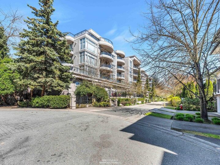 8480 Granville Avenue 219 — photo 1