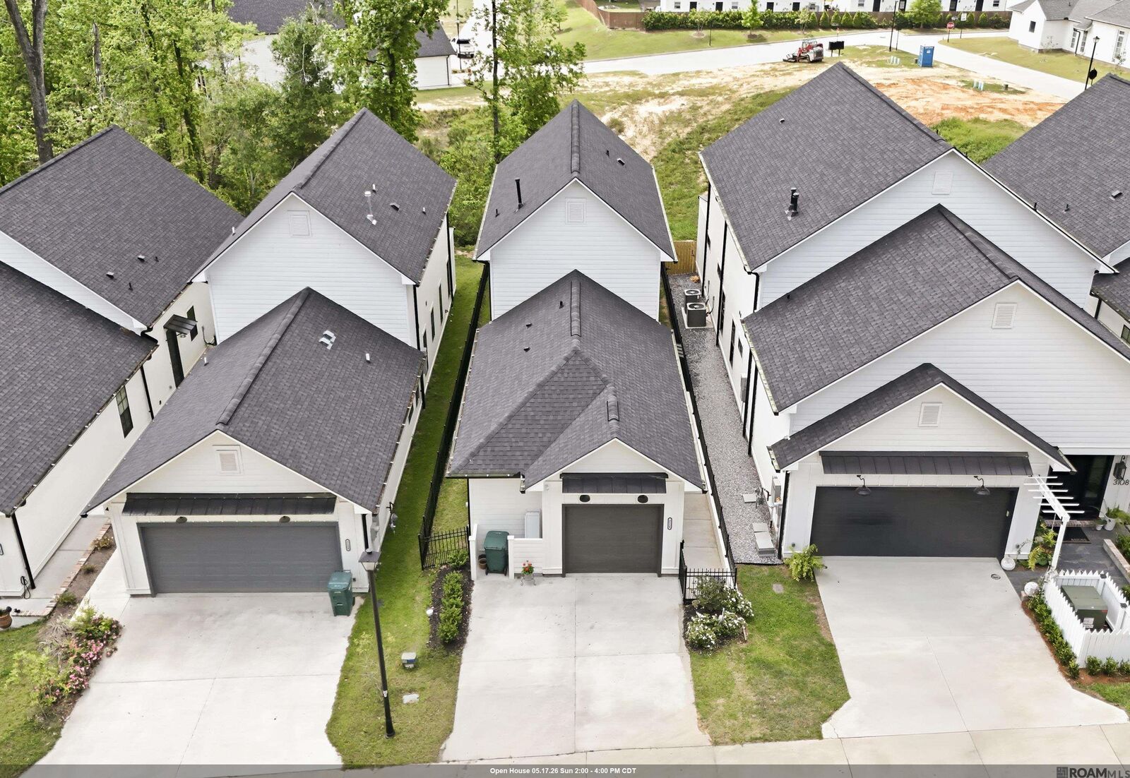 Property Photo:  3116 Parkside Ln  LA 70775 