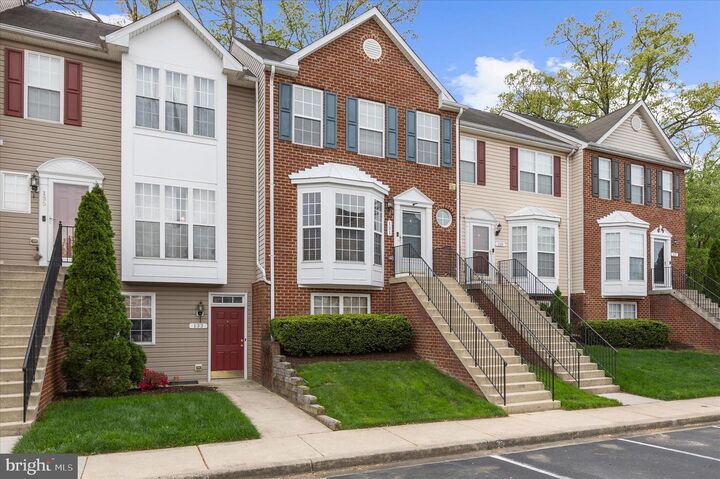 Property Photo:  131 Heather Stone Way 11  MD 21061 