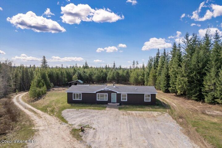 Property Photo:  293 Sitting Bull Rd  ID 83864 