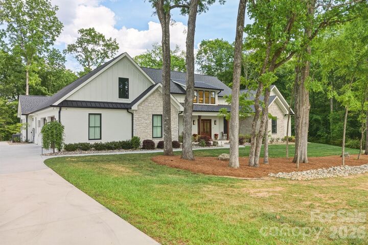 Property Photo: 2855 Long Run Farm Road NC 28124