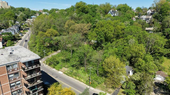 Property Photo:  1812 William Howard Taft Road  OH 45206 