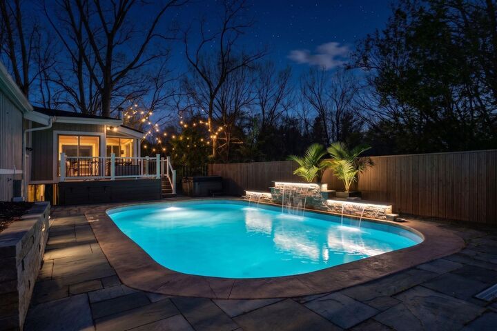 Property Photo:  451 Fairlawn Drive  OH 43214 