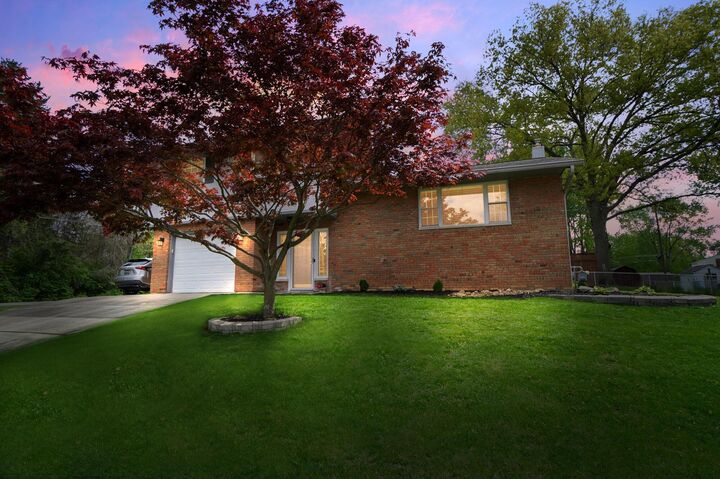 Property Photo:  60 Savern Place  OH 43230 