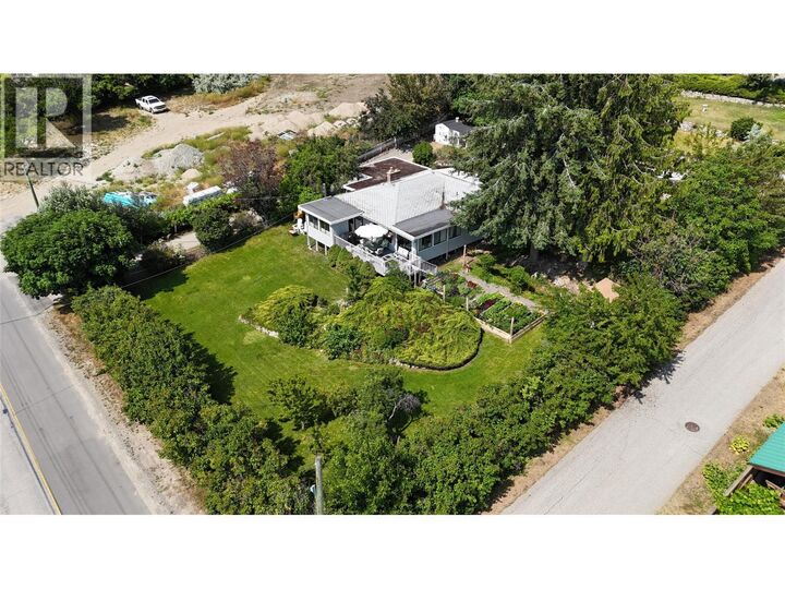 Property Photo: 5286 Buchanan Road BC V0H 1X1