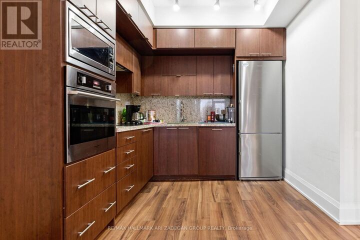 Property Photo:  120 Harrison Garden Boulevard 907  ON M2N 0H1 
