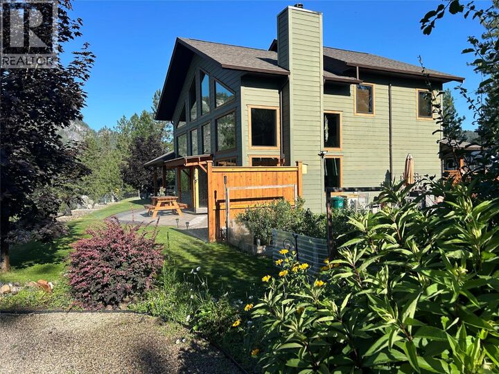Property Photo: 750 395 Highway BC V0H 1E0
